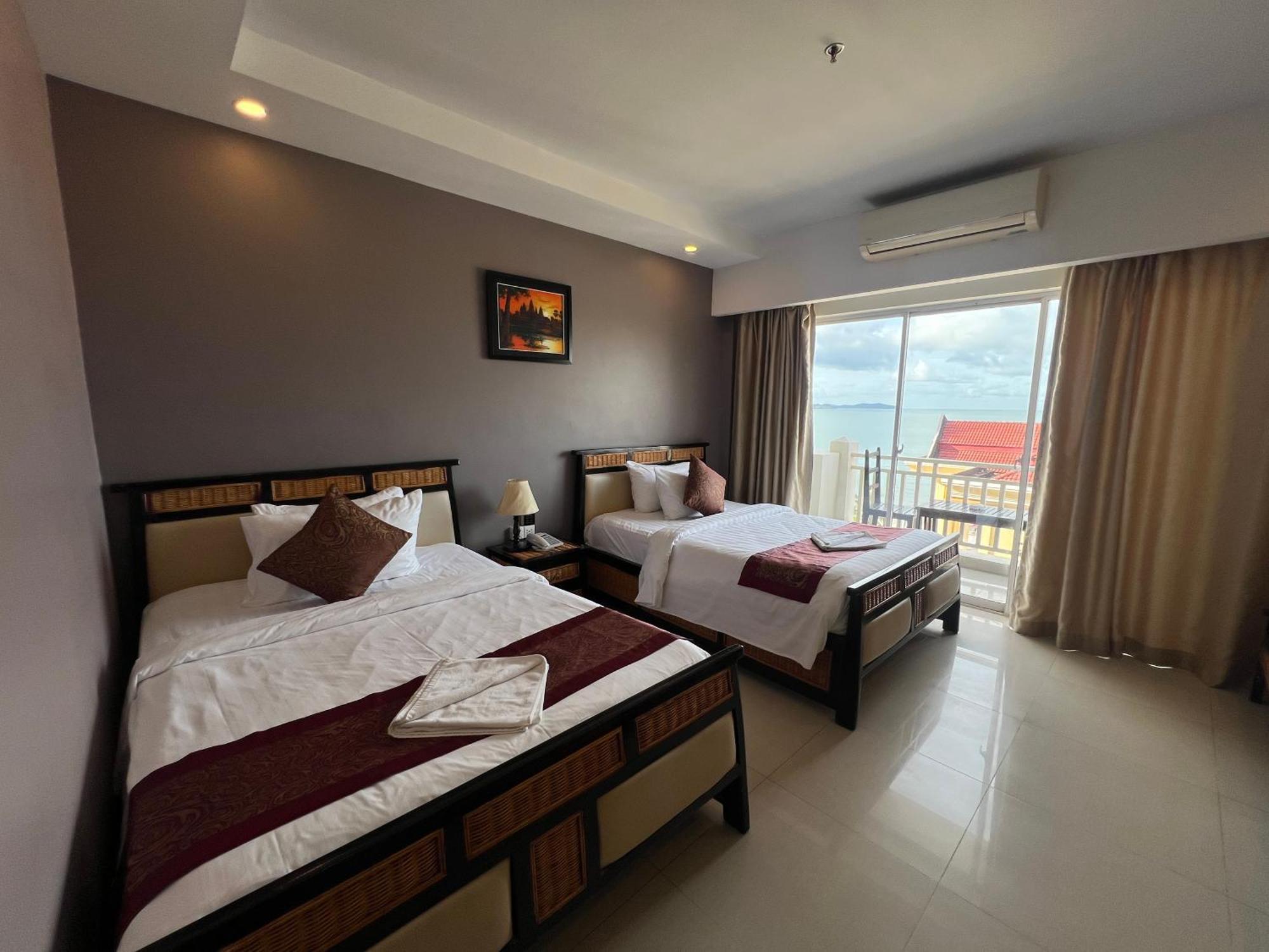 Aristocrat Residence & Hotel Sihanoukville Exterior foto