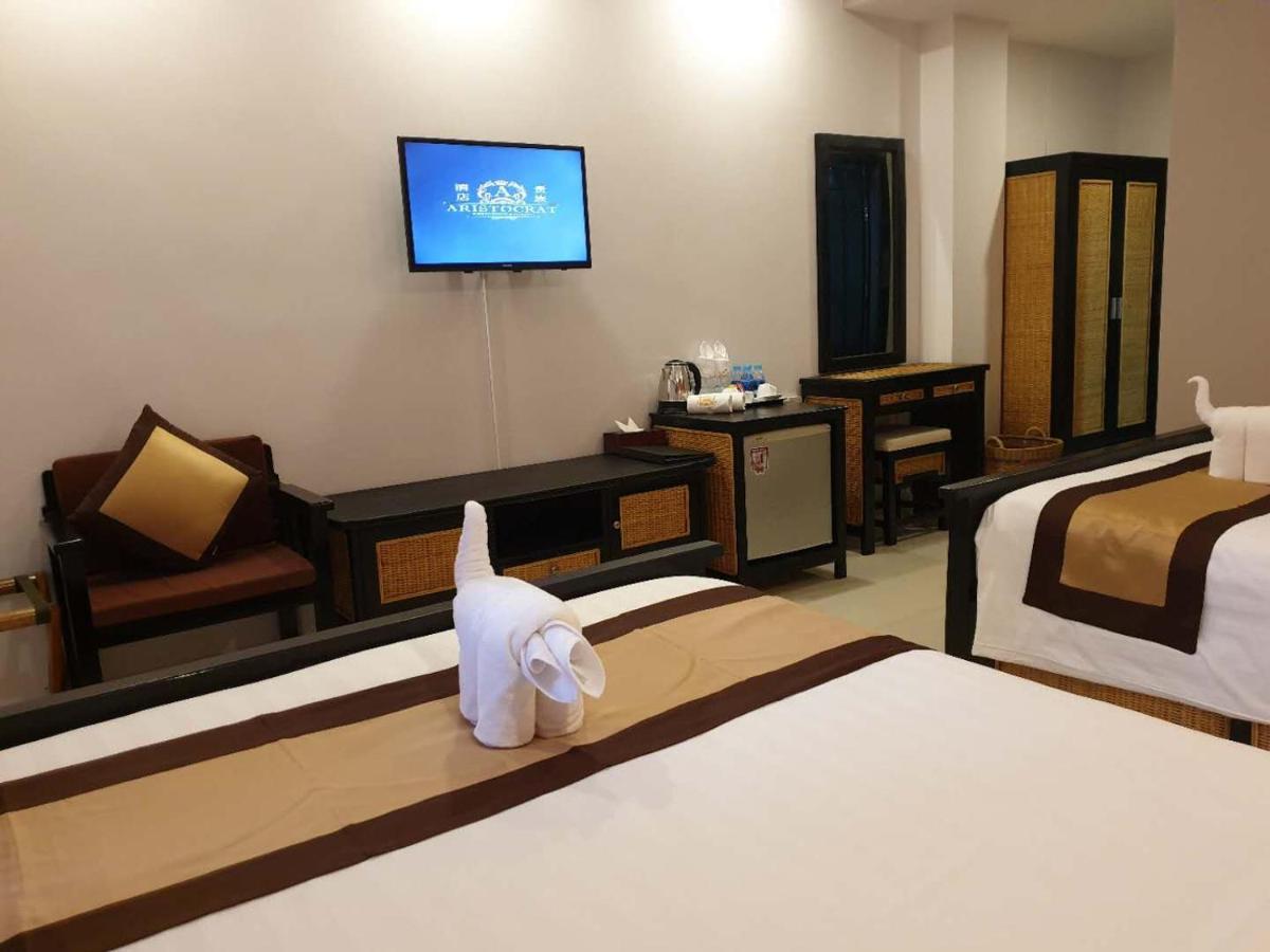 Aristocrat Residence & Hotel Sihanoukville Exterior foto